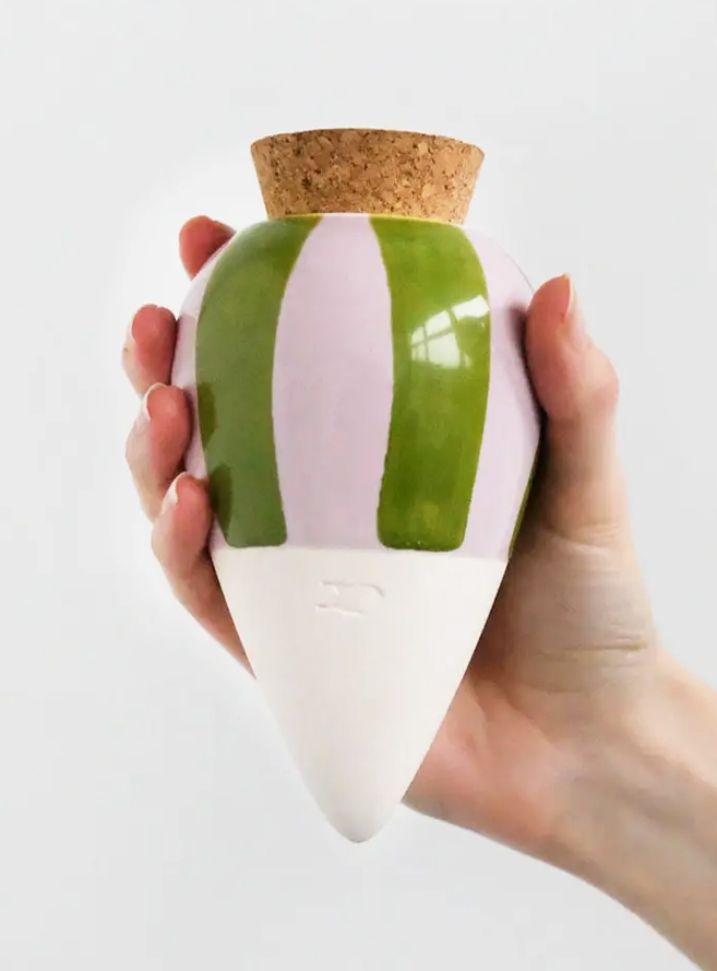 Pepin-Olla-Plant-Watering-lila-groen