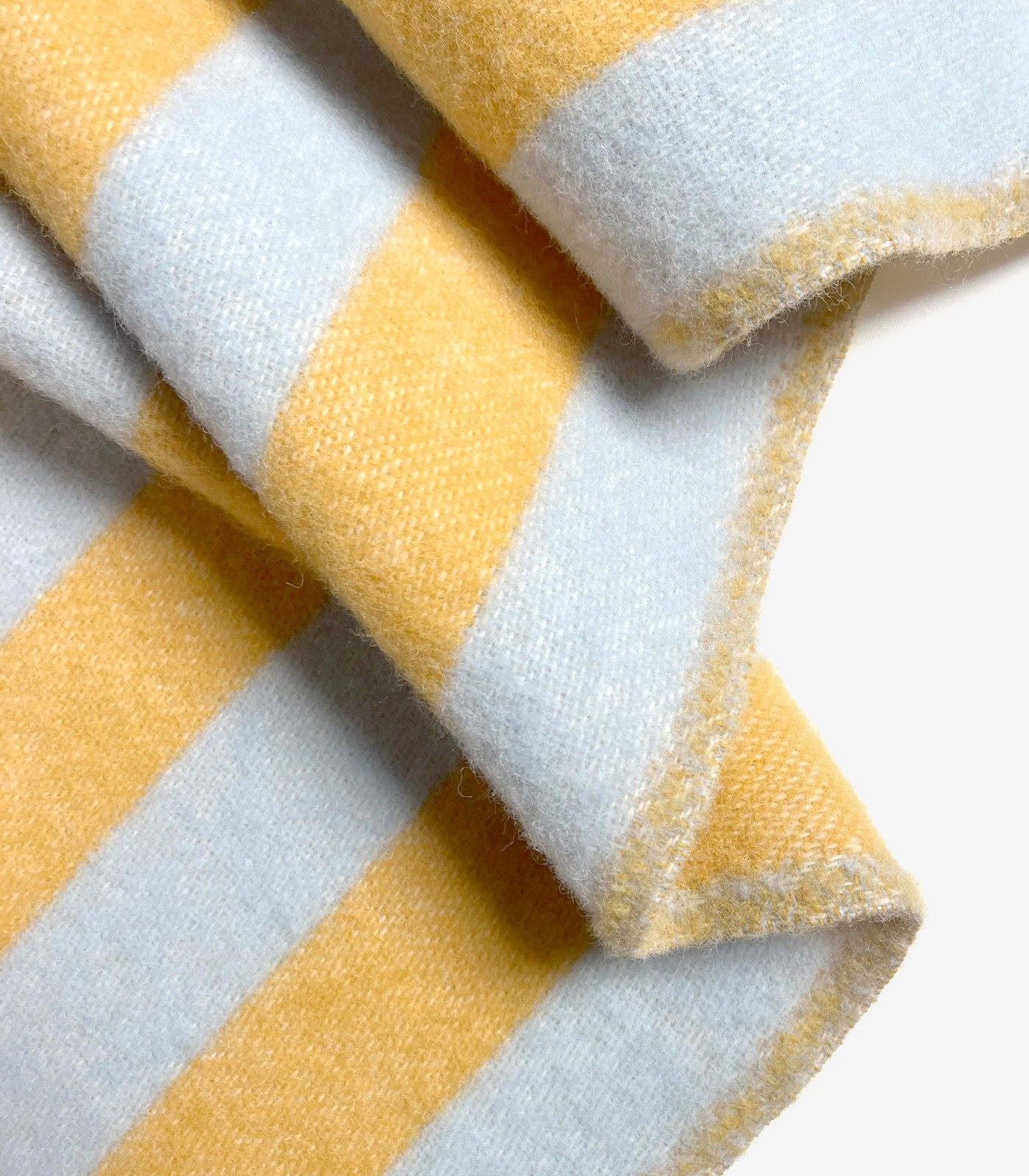 maison-deux-wollen-deken-candy-wrap-blue-honey
