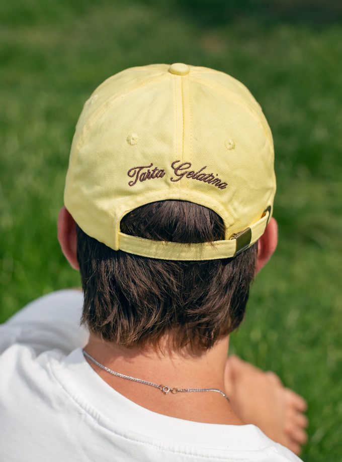 Silly-Flower-Cap-Butter-Yellow-TARTA-GELATINA-pet