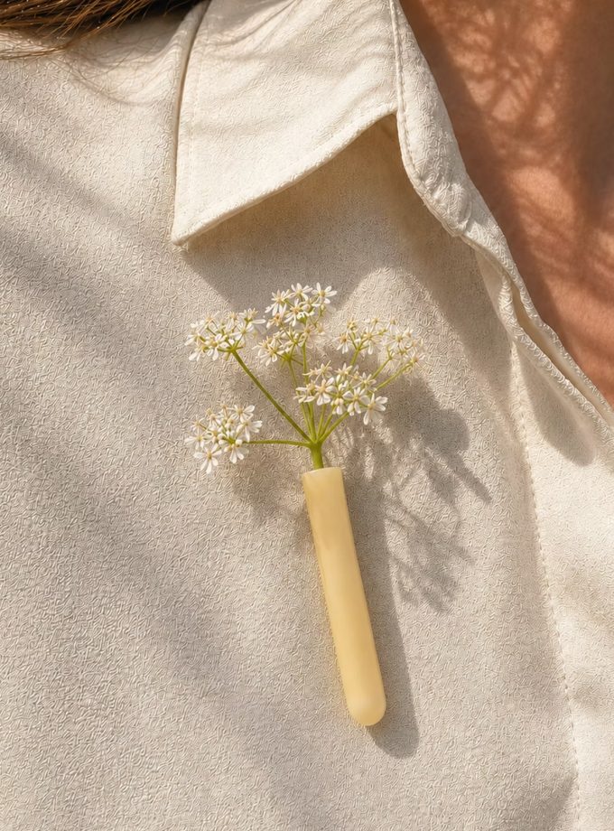 muurbloempjes-bloemenbroche-geel