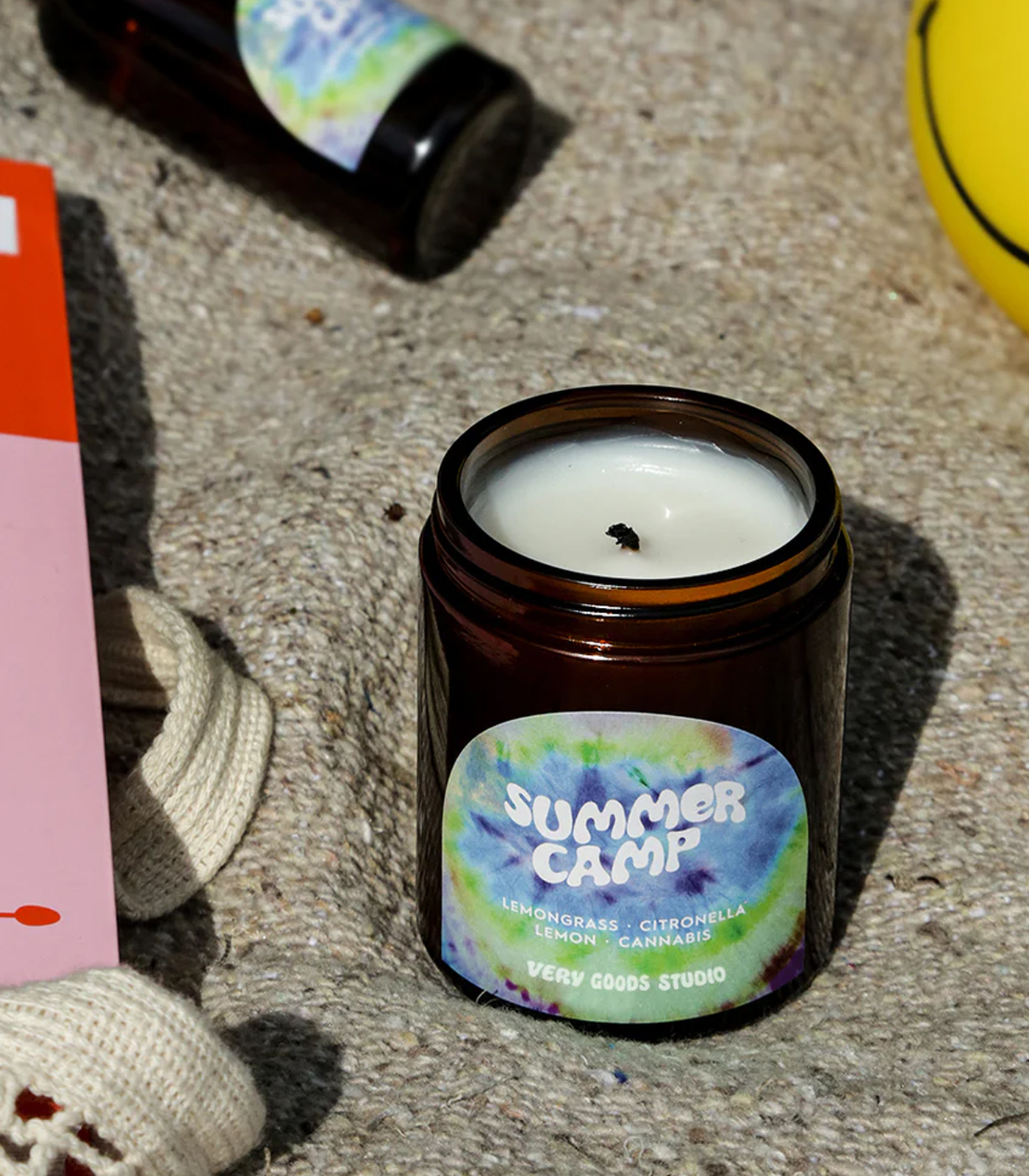 very-goods-studio-summer-camp-kaars-candle-170ml